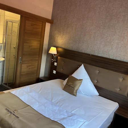 Hotel Pasa Paradies Kostenlose Parkplaetze 美茵河畔哈瑙 外观 照片