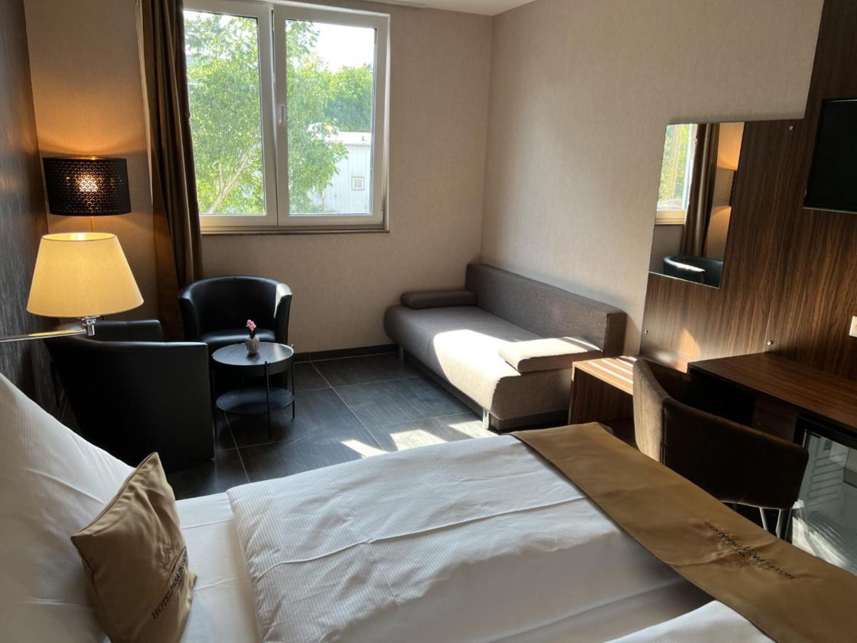 Hotel Pasa Paradies Kostenlose Parkplaetze 美茵河畔哈瑙 外观 照片